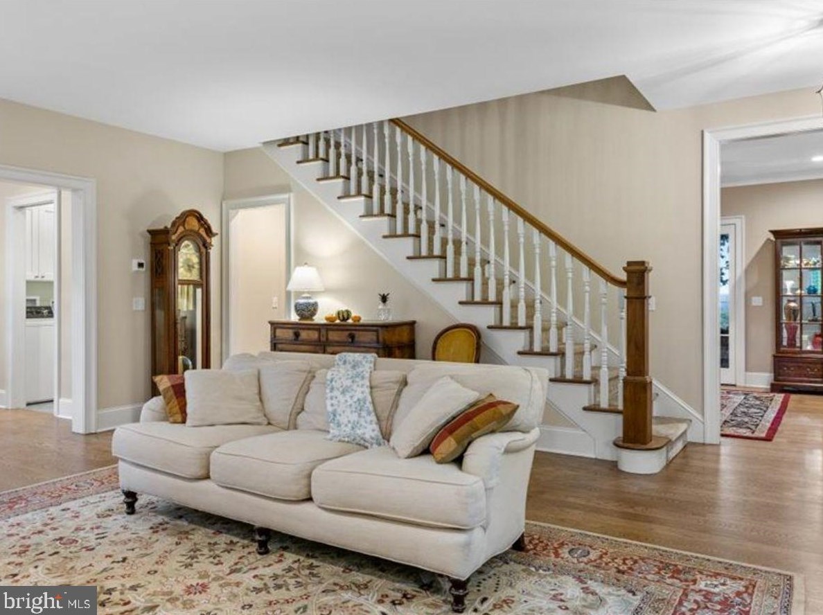 150 Sandy Rdg Rd, Stockton NJ 08559-1513 exterior