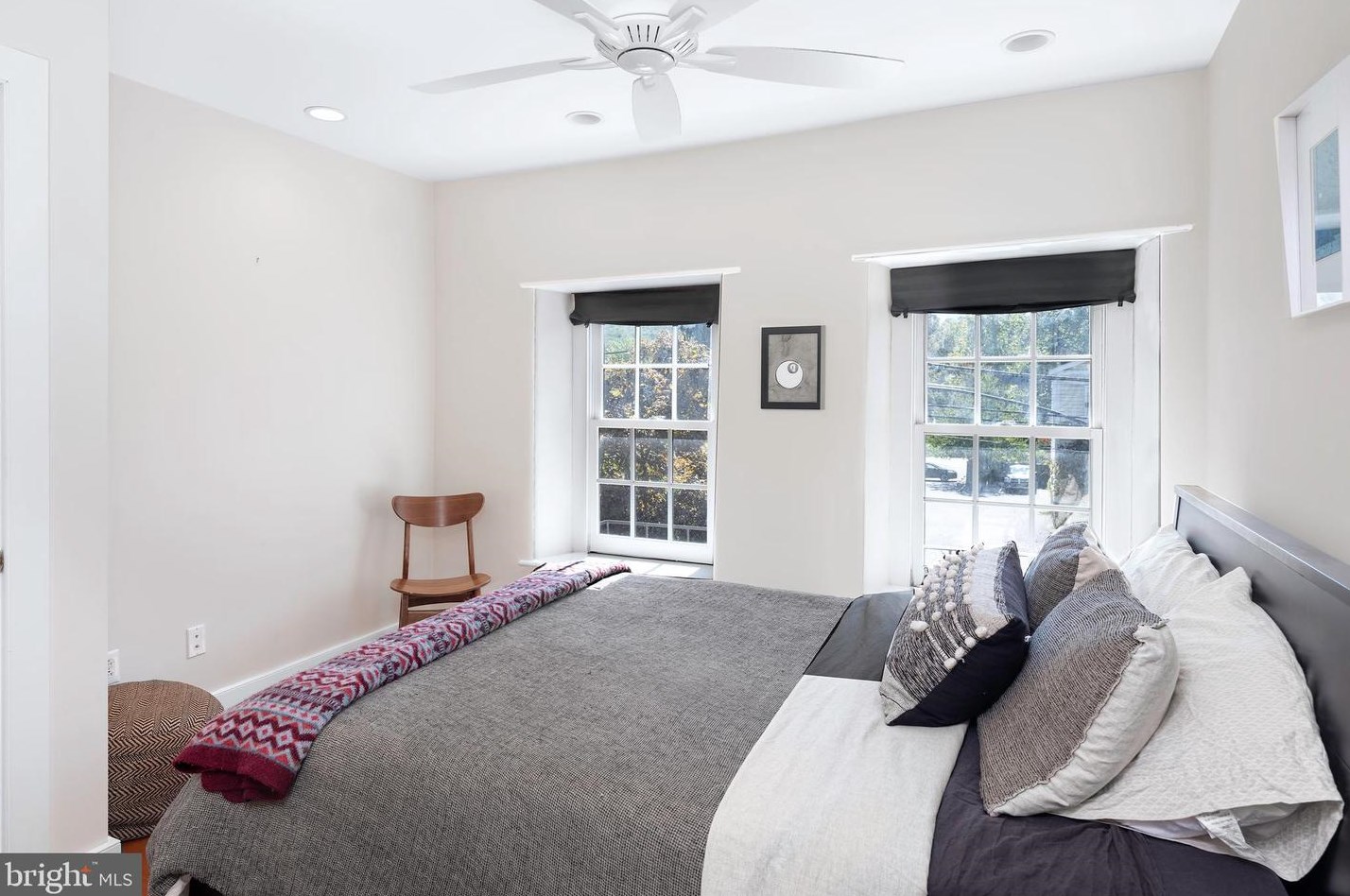 6 Main St, Stockton NJ 08559-2120 exterior