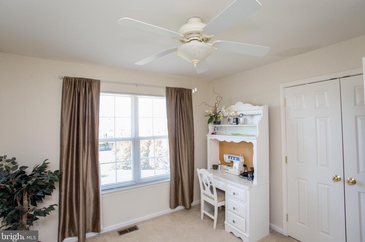 19 Ferris Wheel Dr, West Amwell NJ  08530-3441 exterior