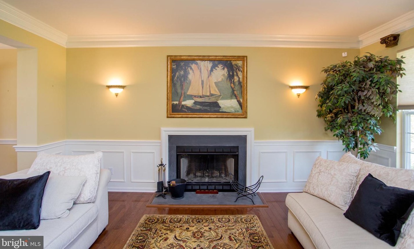 19 Ferris Wheel Dr, West Amwell NJ  08530-3441 exterior