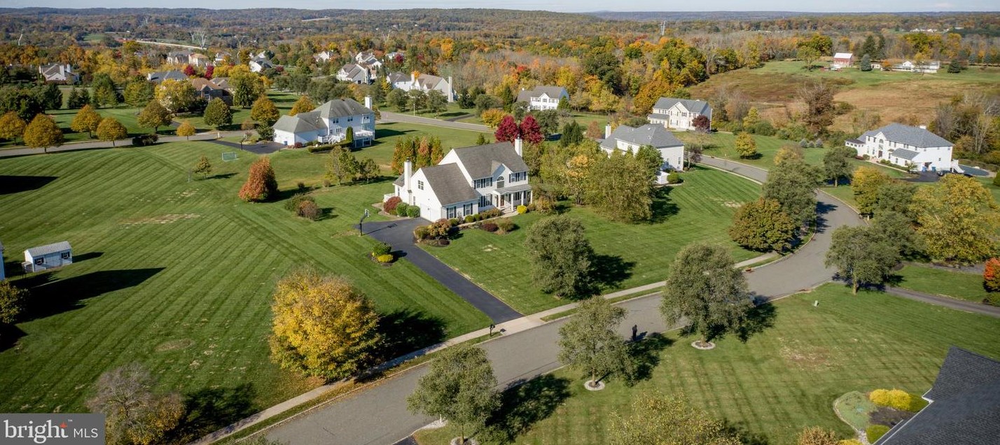 19 Ferris Wheel Dr, West Amwell NJ  08530-3441 exterior