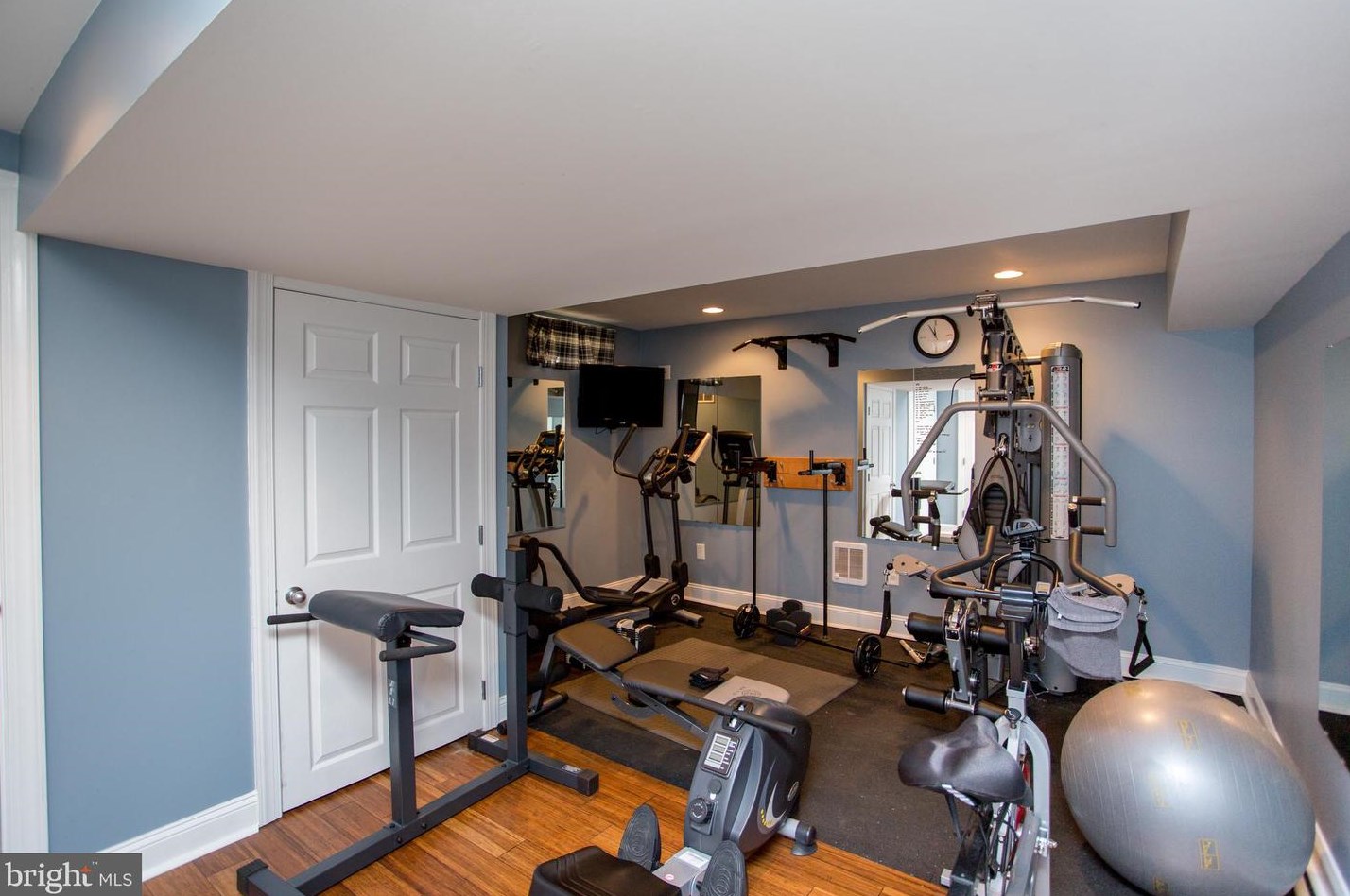 19 Ferris Wheel Dr, West Amwell NJ  08530-3441 exterior