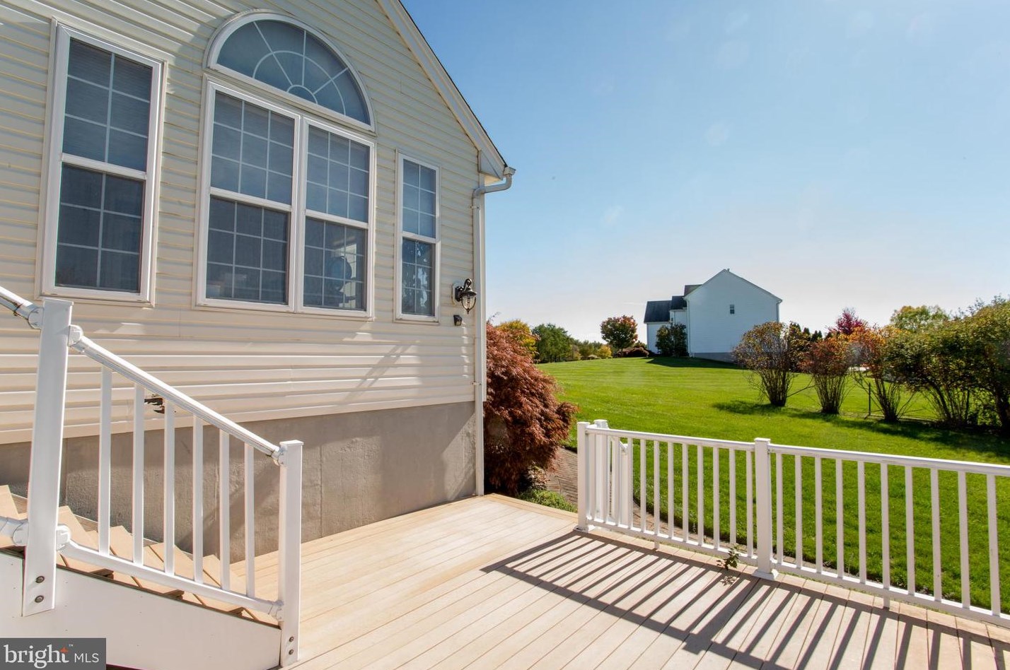 19 Ferris Wheel Dr, West Amwell NJ  08530-3441 exterior