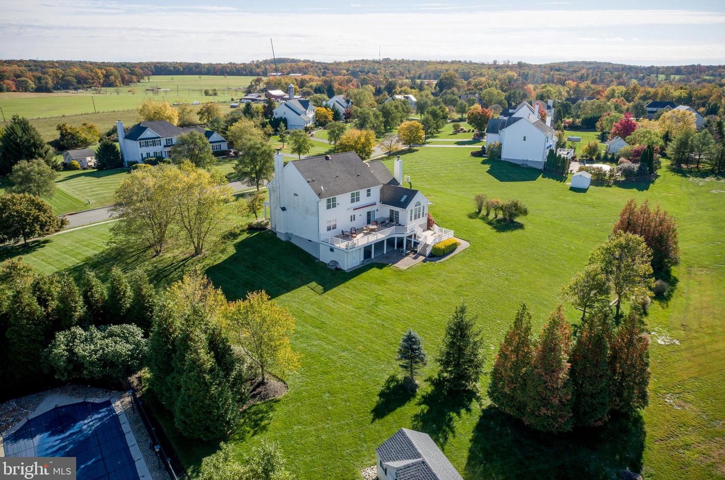 19 Ferris Wheel Dr, West Amwell NJ  08530-3441 exterior