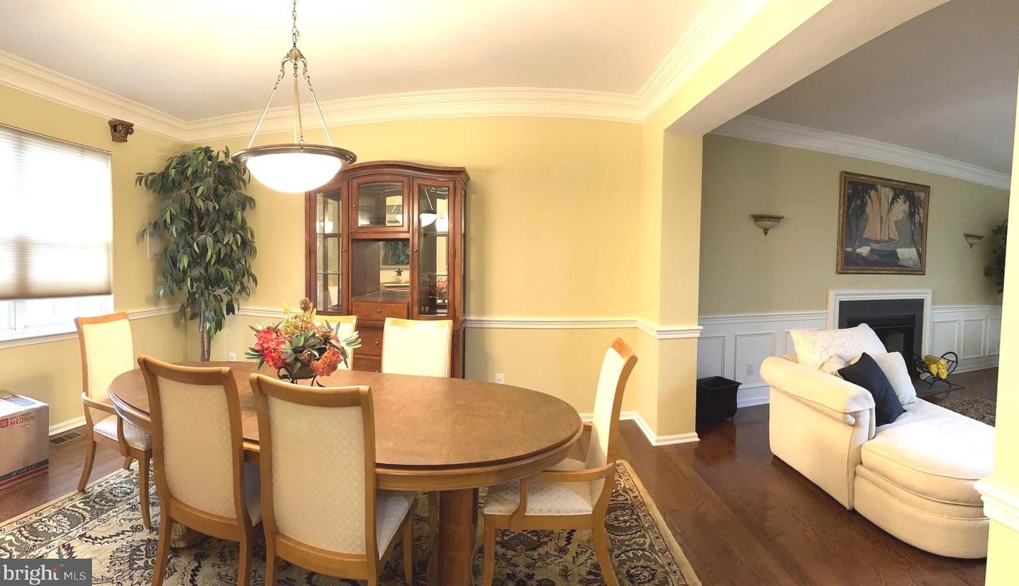 19 Ferris Wheel Dr, West Amwell NJ  08530-3441 exterior