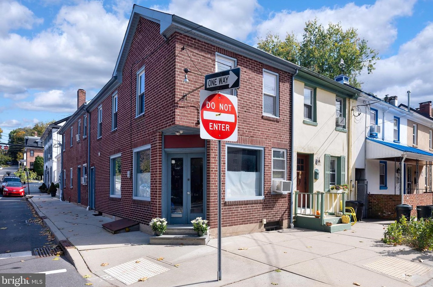 46 Main St, West Amwell NJ  08530-1725 exterior