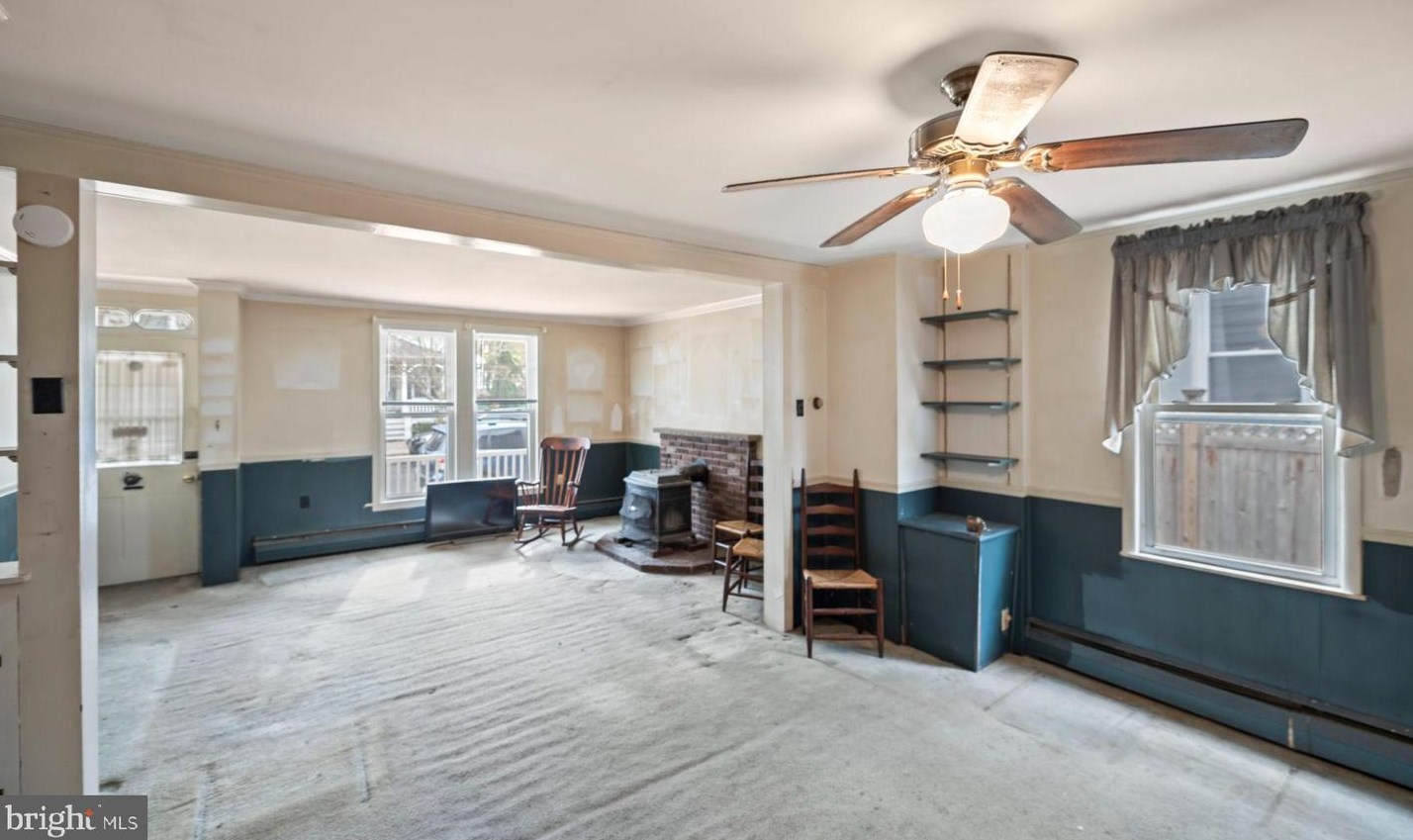 46 Buttonwood St, West Amwell NJ  08530-1643 exterior