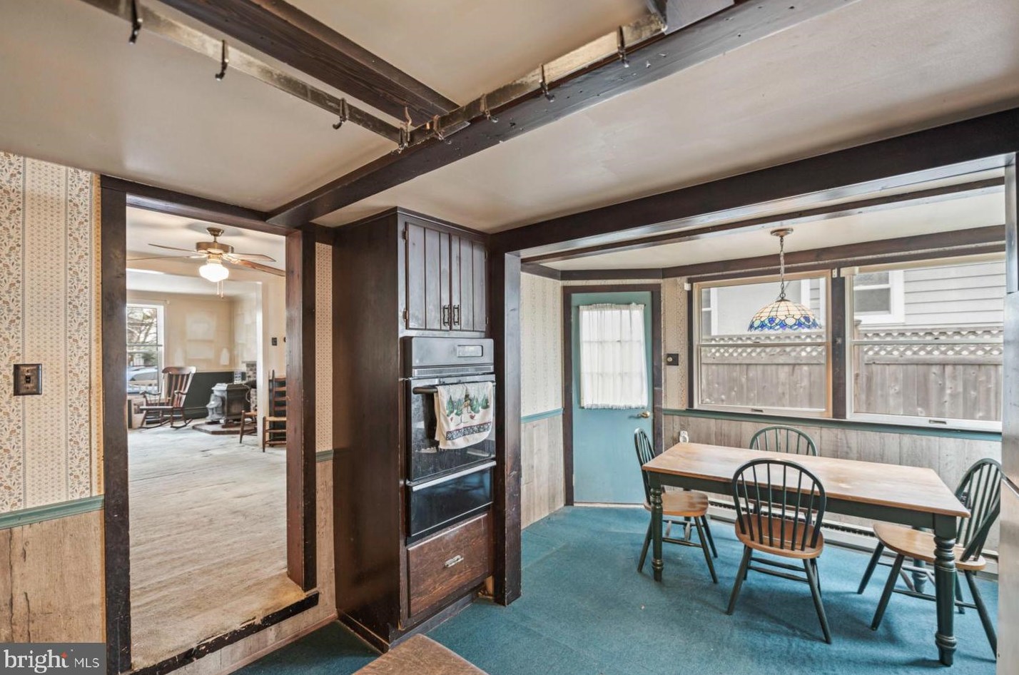 46 Buttonwood St, West Amwell NJ  08530-1643 exterior