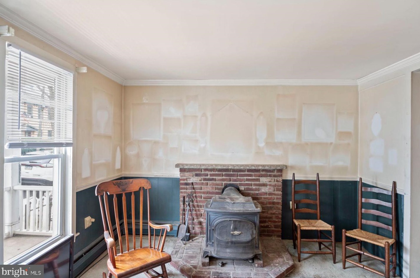 46 Buttonwood St, West Amwell NJ  08530-1643 exterior