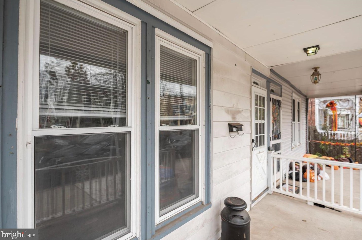 46 Buttonwood St, West Amwell NJ  08530-1643 exterior