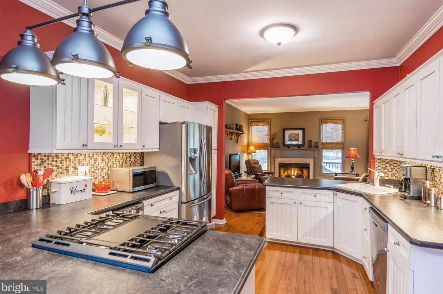 3 Hillside Ct, West Amwell NJ  08530-1051 exterior