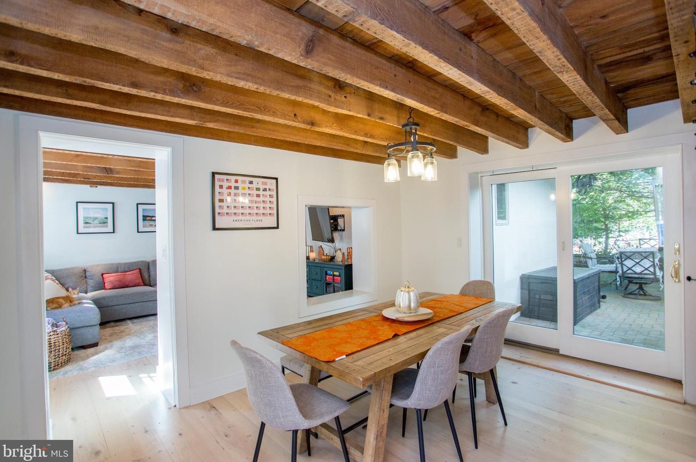 28 Swan St, West Amwell NJ  08530-1022 exterior