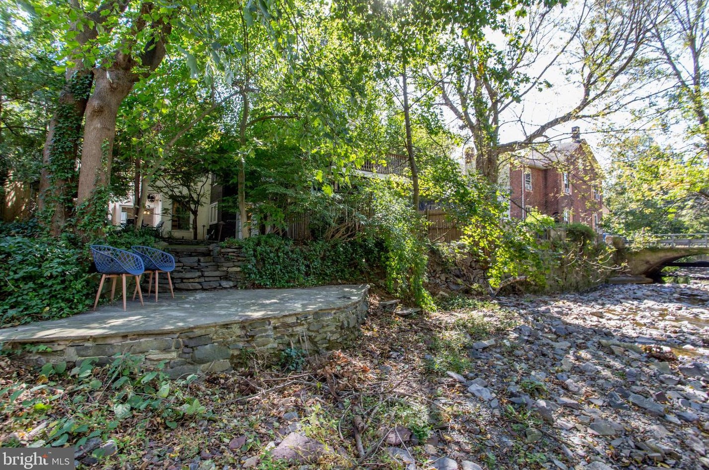 28 Swan St, West Amwell NJ  08530-1022 exterior