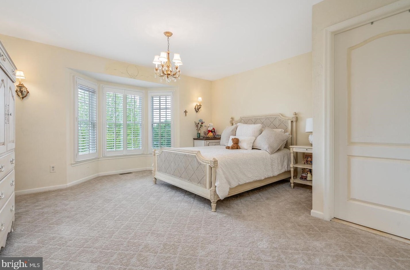 14 Ridgeview Ct, East Amwell Township NJ  08551-1872 exterior