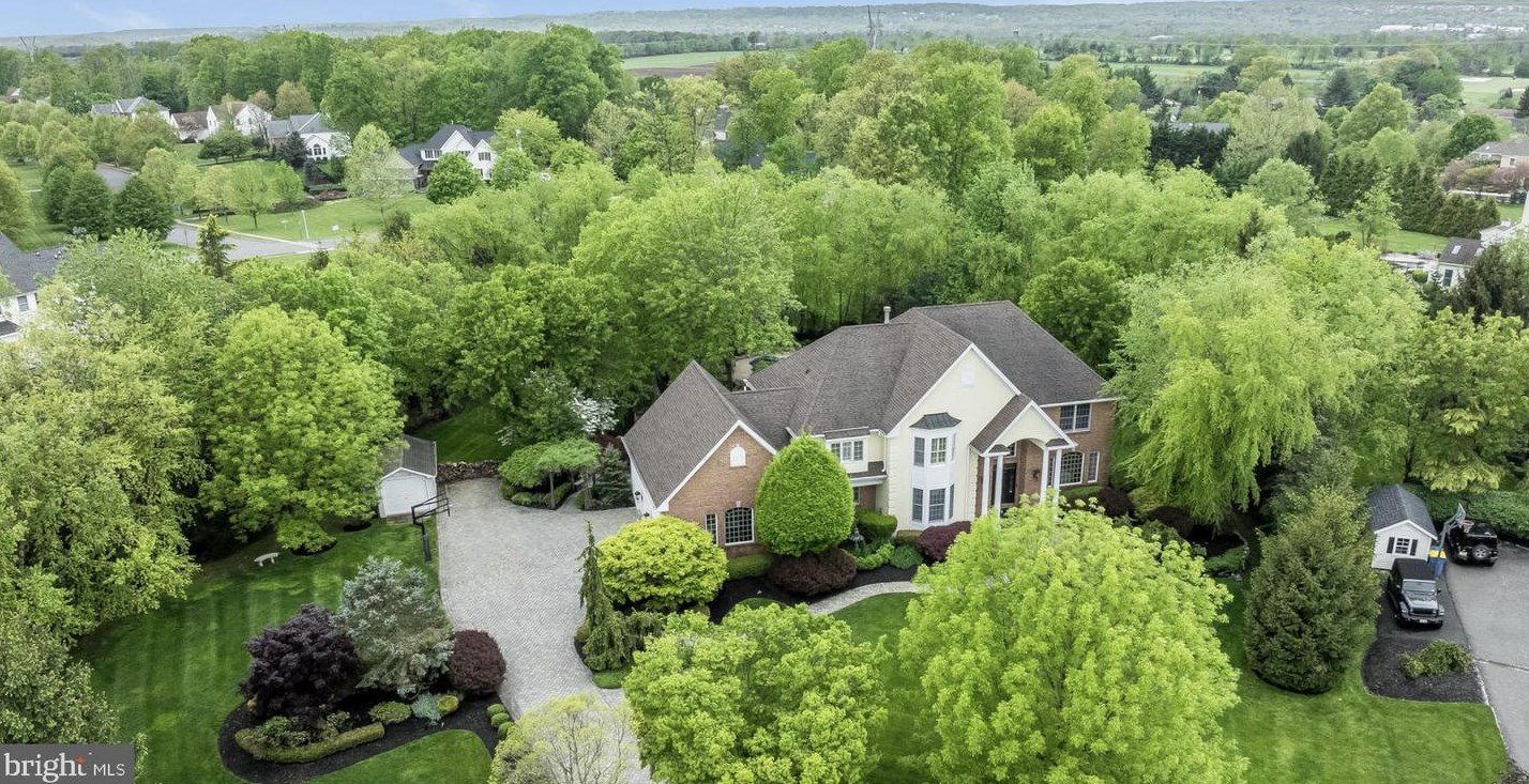 14 Ridgeview Ct, East Amwell Township NJ  08551-1872 exterior