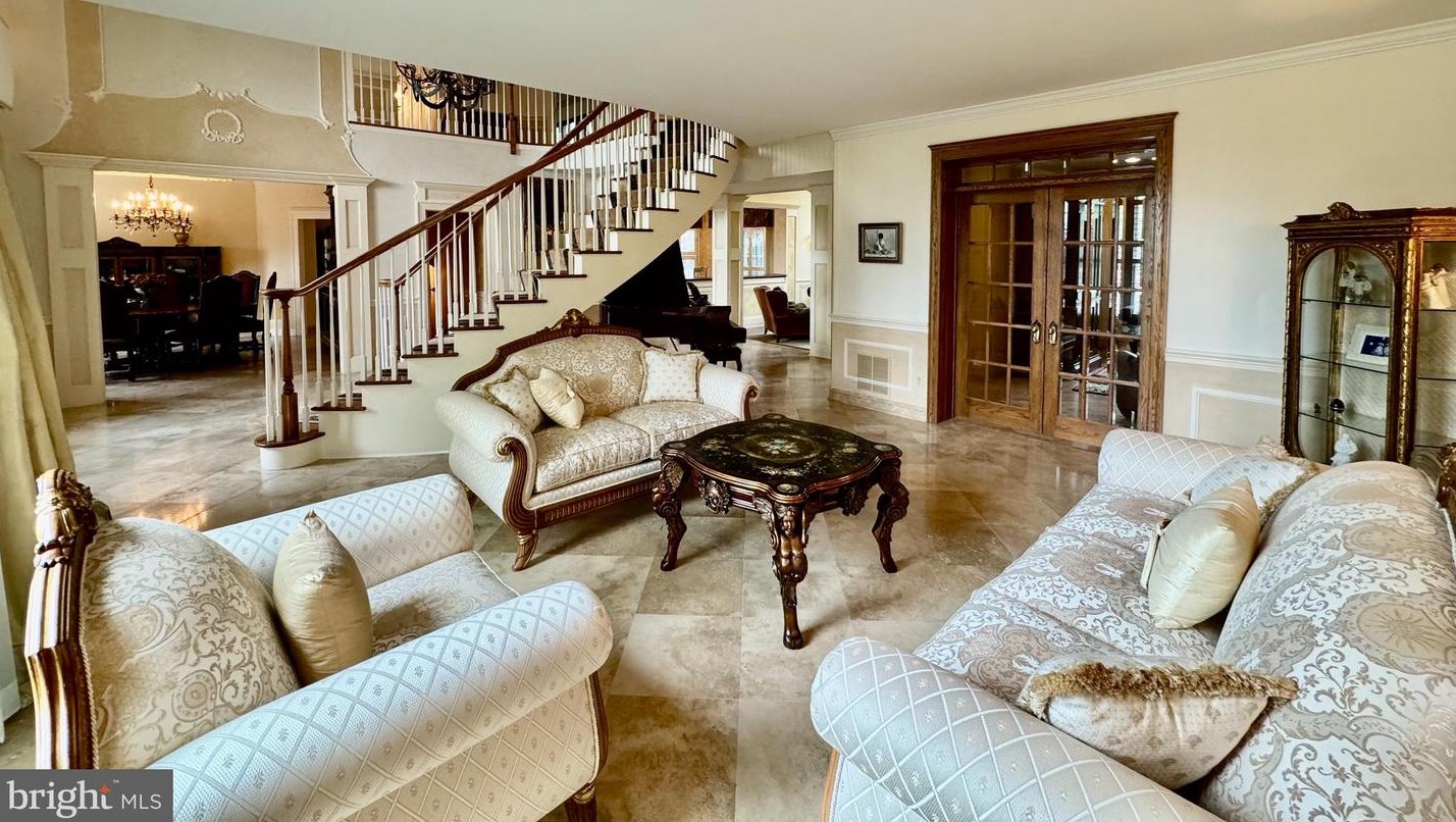 14 Ridgeview Ct, East Amwell Township NJ  08551-1872 exterior