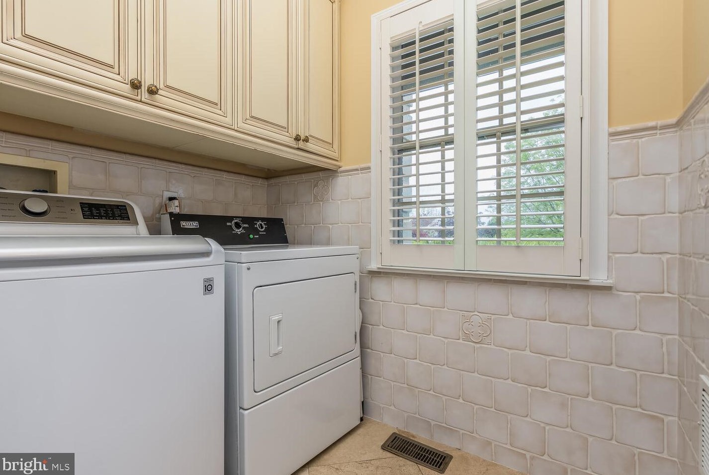 14 Ridgeview Ct, East Amwell Township NJ  08551-1872 exterior