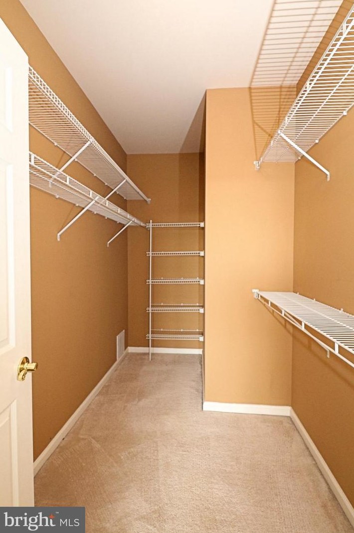 546 Masterson Ct, Trenton NJ  08618-1448 exterior