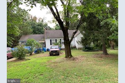 121 Youngs Road, Trenton, NJ 08619 - Photo 1