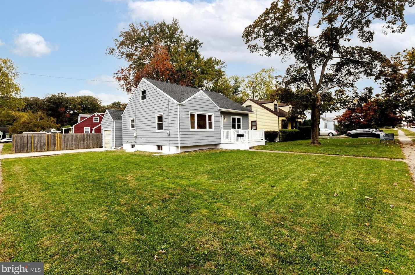 721 Pkwy Ave, Trenton NJ 08618-2729 exterior