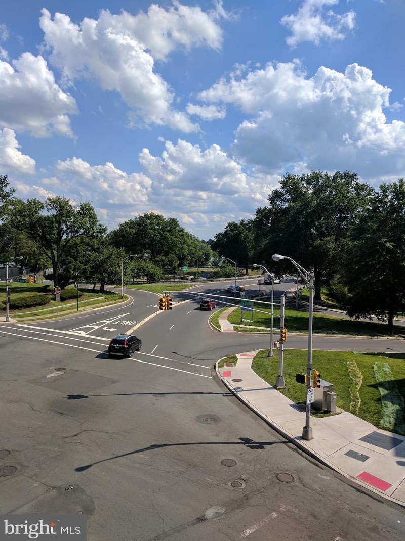 302 State St, Trenton NJ  08609-2008 exterior