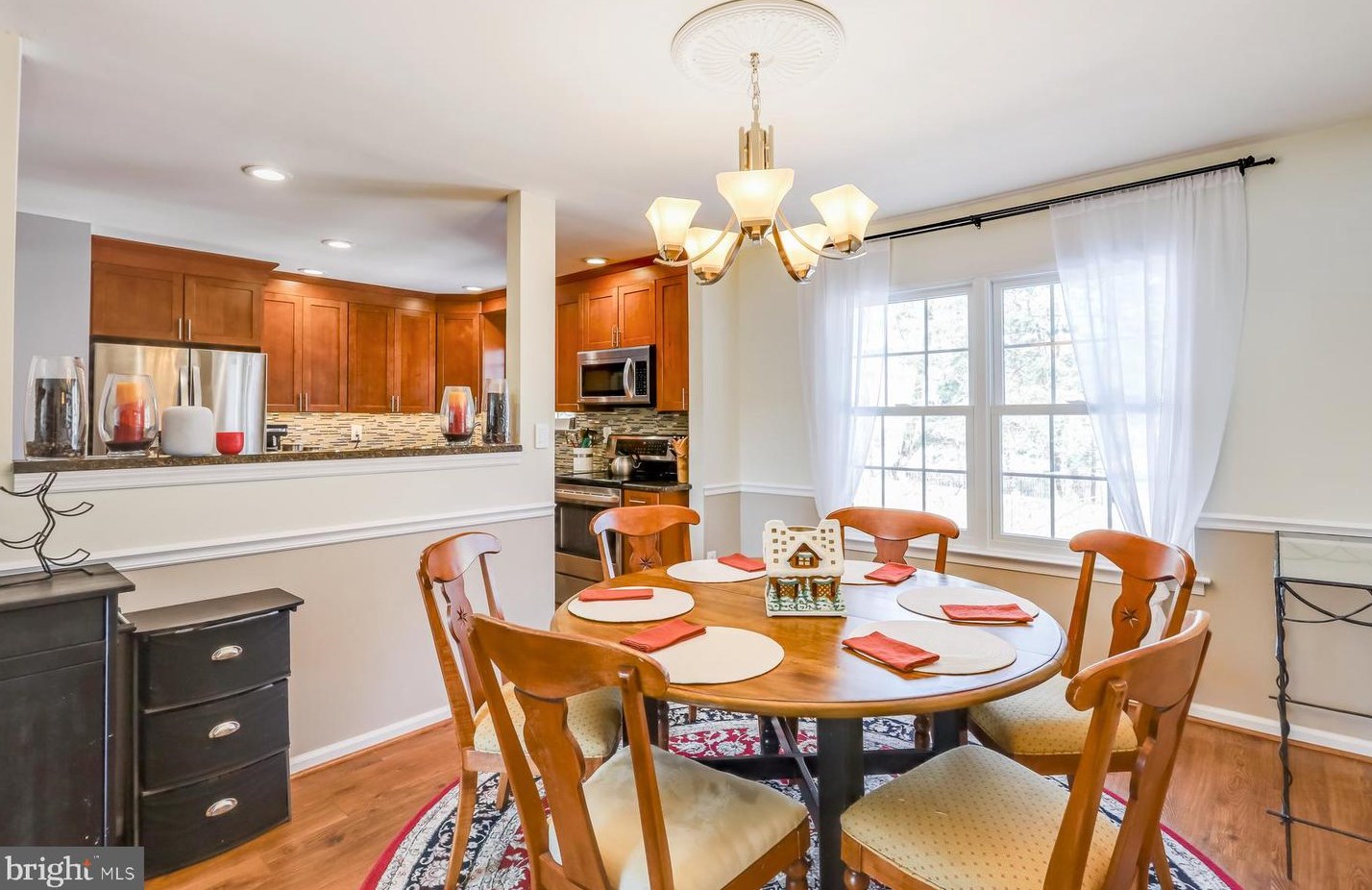 8 Catbird Ct, Trenton NJ 08648-2045 exterior