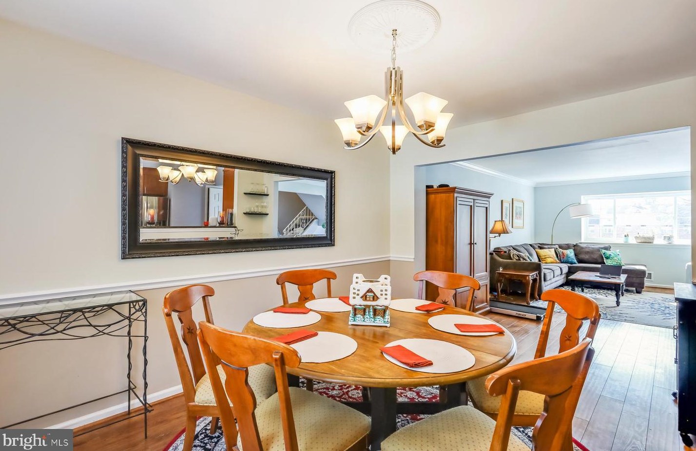 8 Catbird Ct, Trenton NJ 08648-2045 exterior