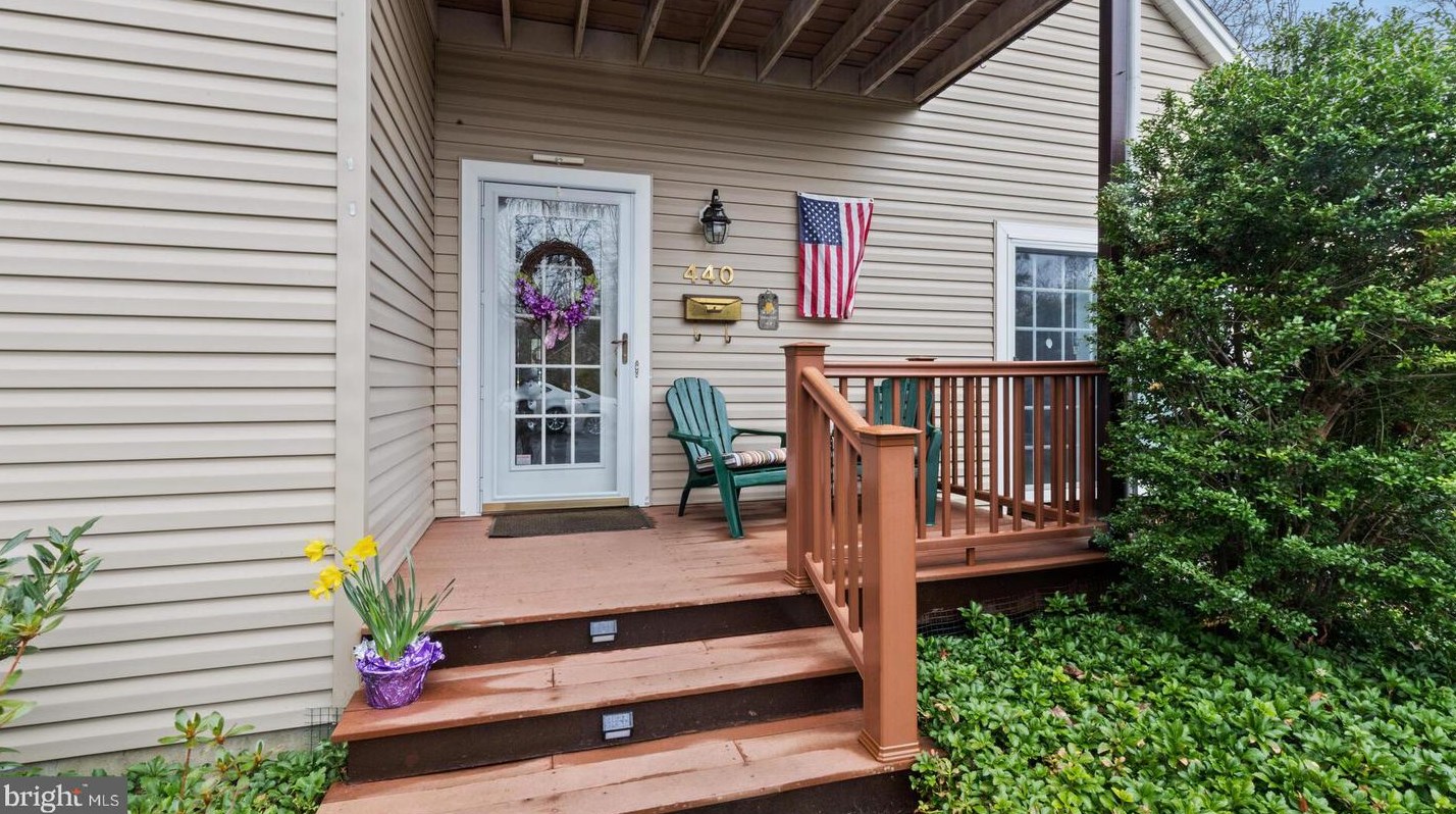 440 S Main St, East Windsor, NJ 08520