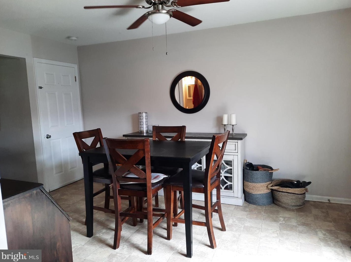 24 Shirley Ln, Trenton NJ 08648 exterior