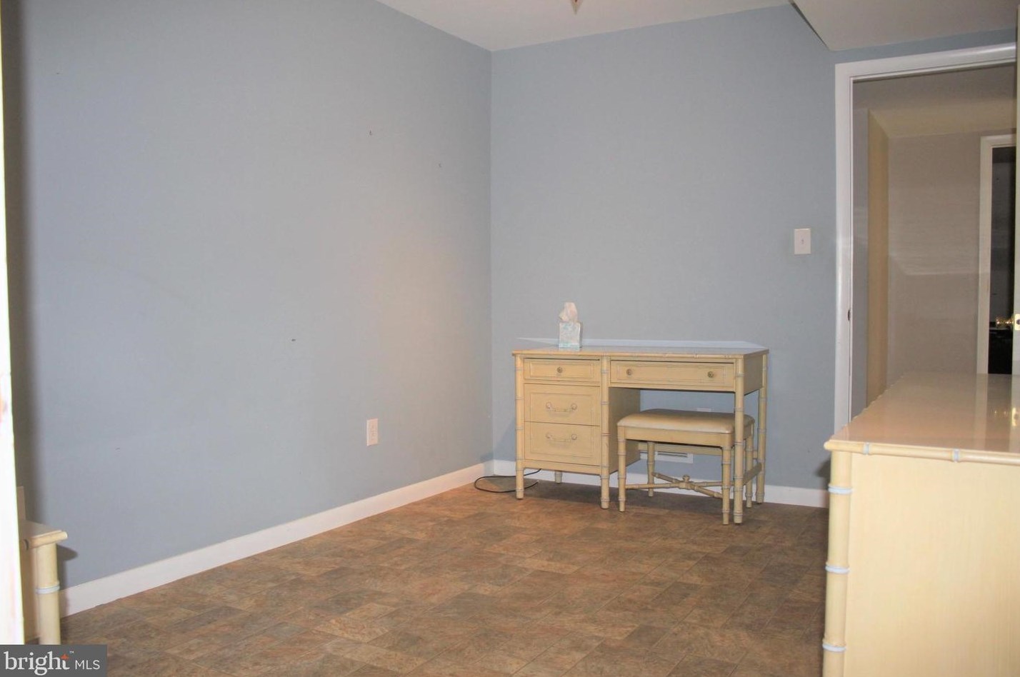 7 Dogwood Dr, Trenton NJ  08648-3205 exterior