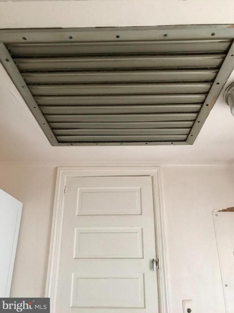 255 Franklin St, East Windsor NJ 08520-3224 exterior