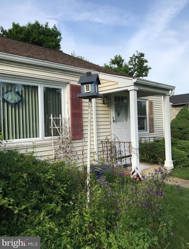 255 Franklin St, East Windsor NJ 08520-3224 exterior