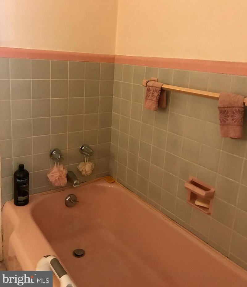 255 Franklin St, East Windsor NJ 08520-3224 exterior