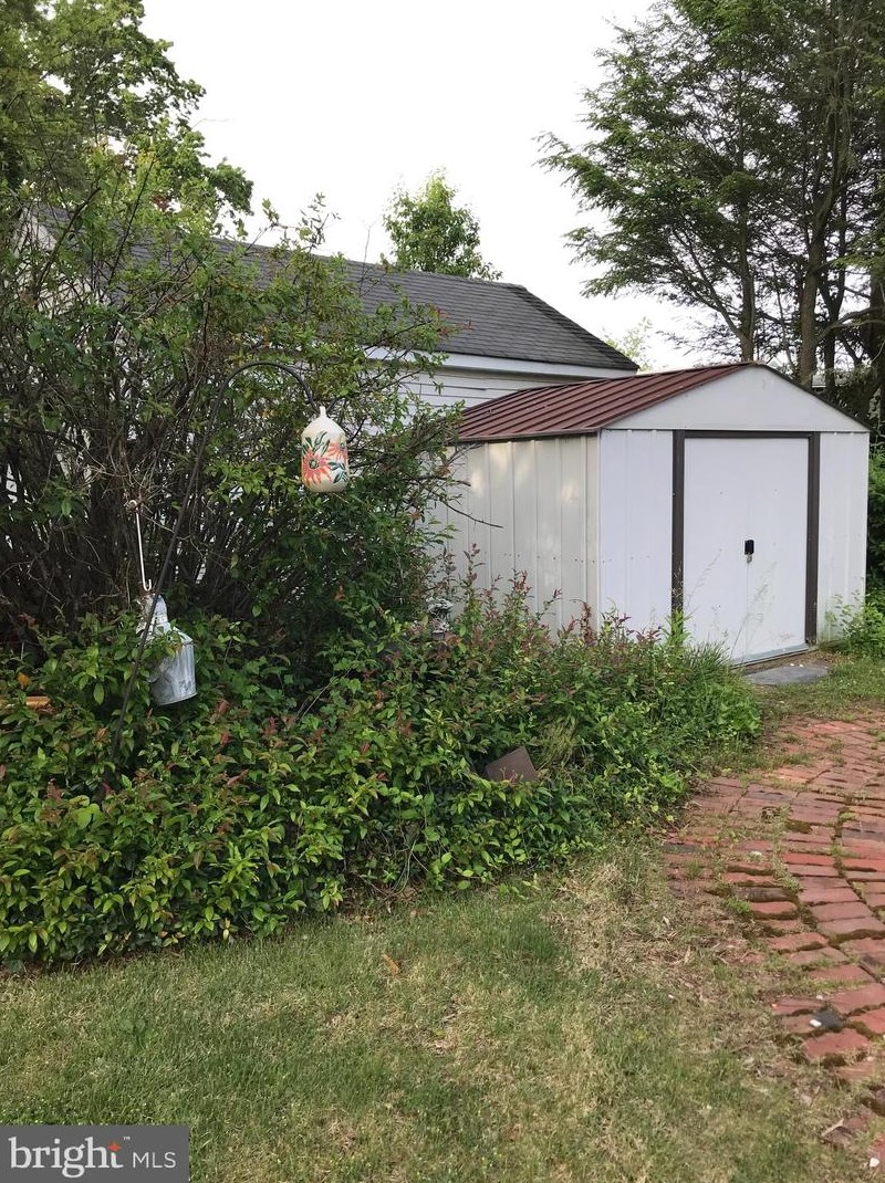 255 Franklin St, East Windsor NJ 08520-3224 exterior