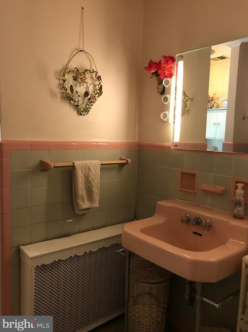 255 Franklin St, East Windsor NJ 08520-3224 exterior