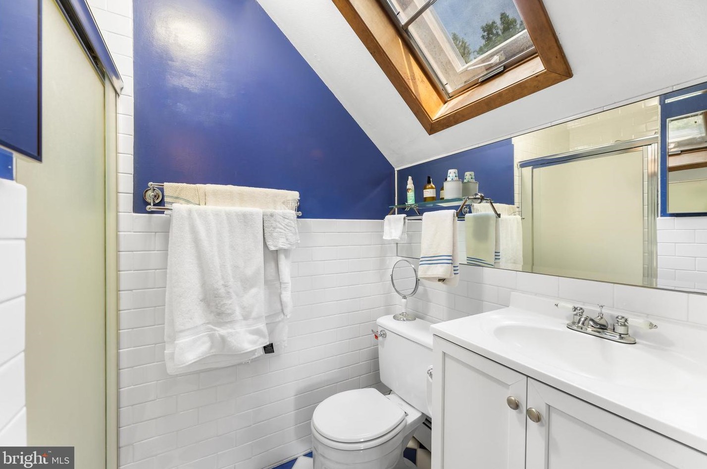 40 Wesleyan Dr, Trenton NJ  08690-1945 exterior