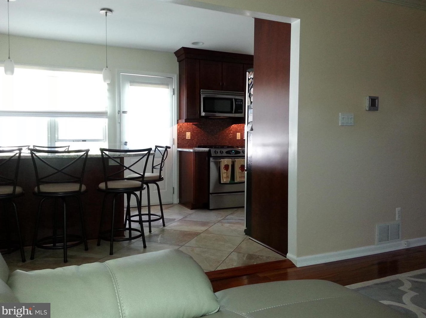 32 Amsterdam Rd, Trenton NJ 08620-1902 exterior