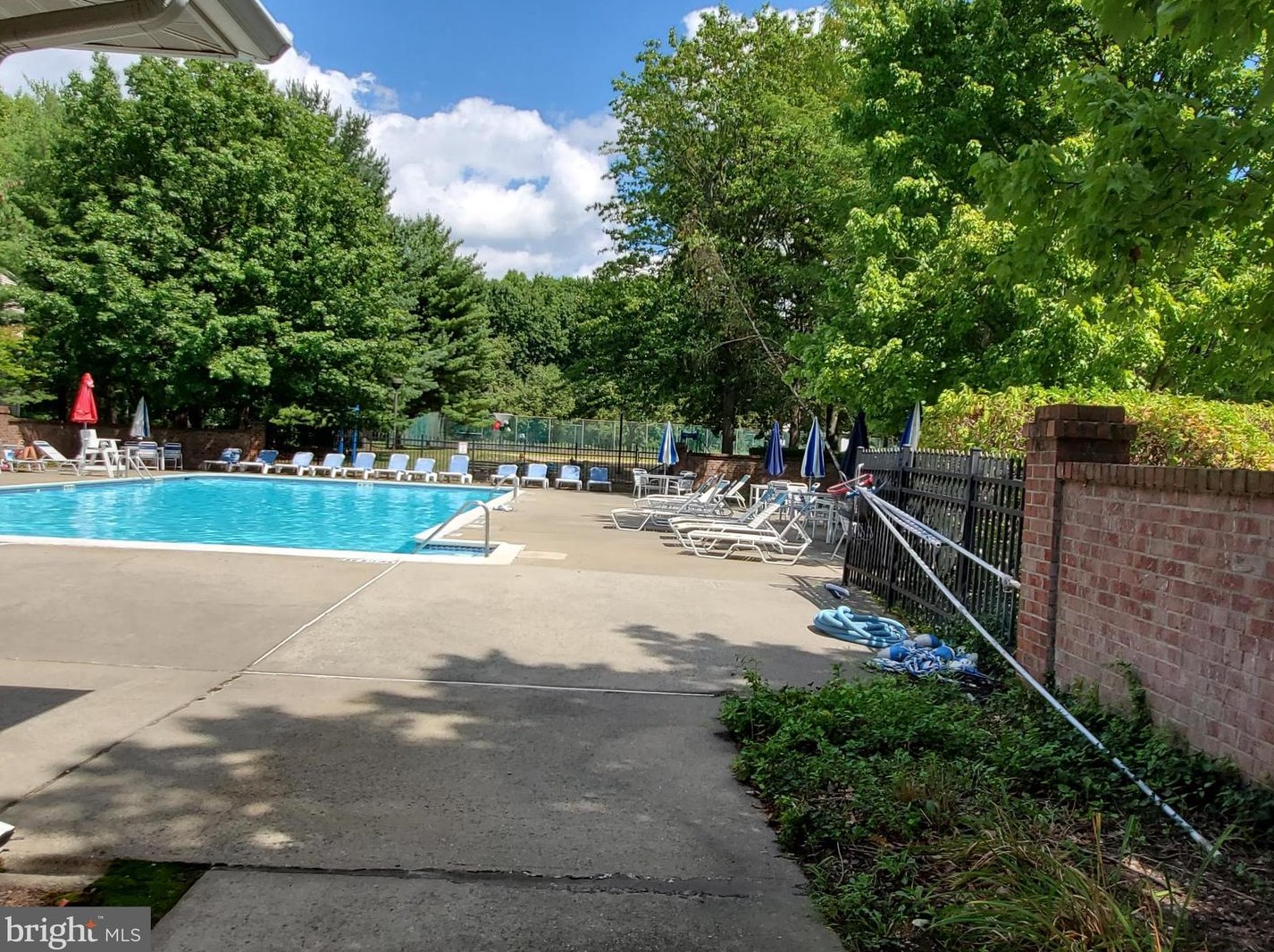 48 Lehavre Ct, Trenton NJ  08619-4723 exterior