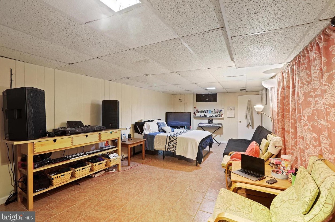 1308 Genesee St, Trenton NJ 08611-1908 exterior