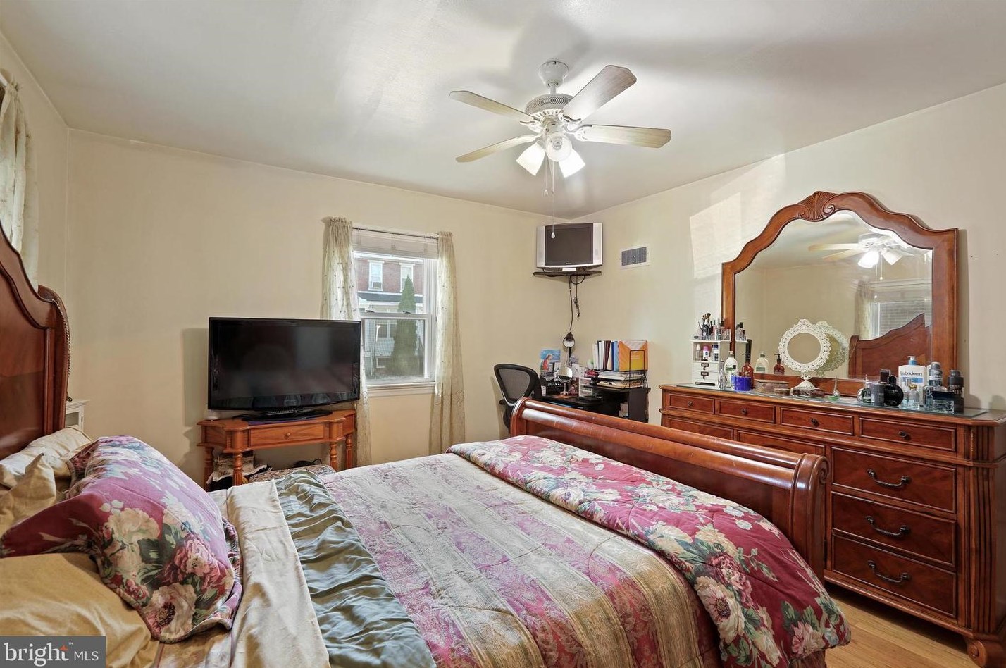 1308 Genesee St, Trenton NJ 08611-1908 exterior