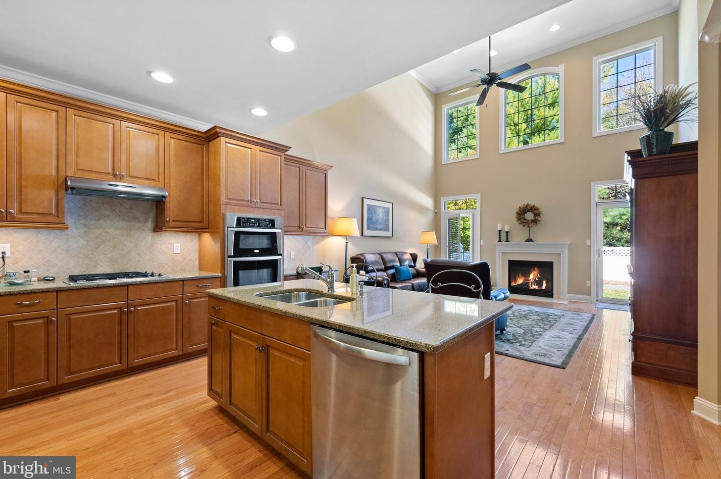 46 Schindler Ct, Lawrence Township NJ  08648-2579 exterior