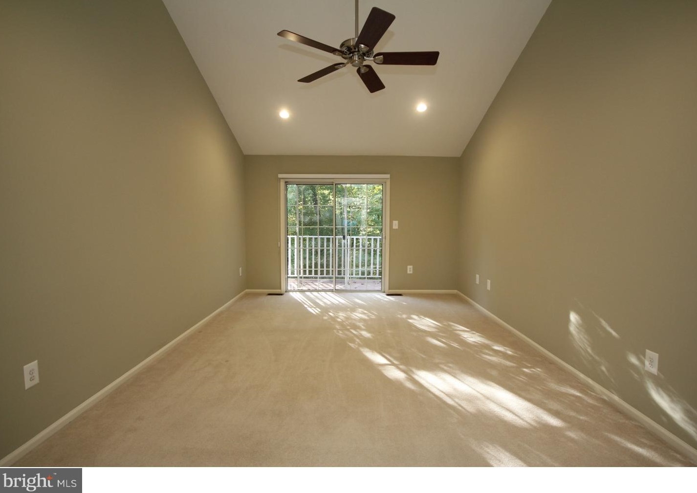 709 Deer Run Ct, Pennington NJ  08534-5233 exterior
