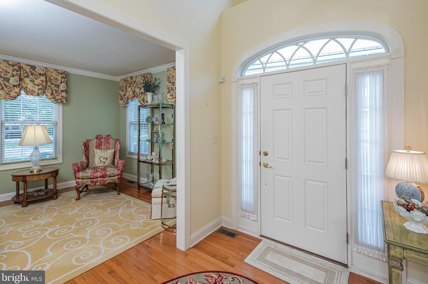 42 Schindler Ct, Lawrence Township NJ  08648-2578 exterior