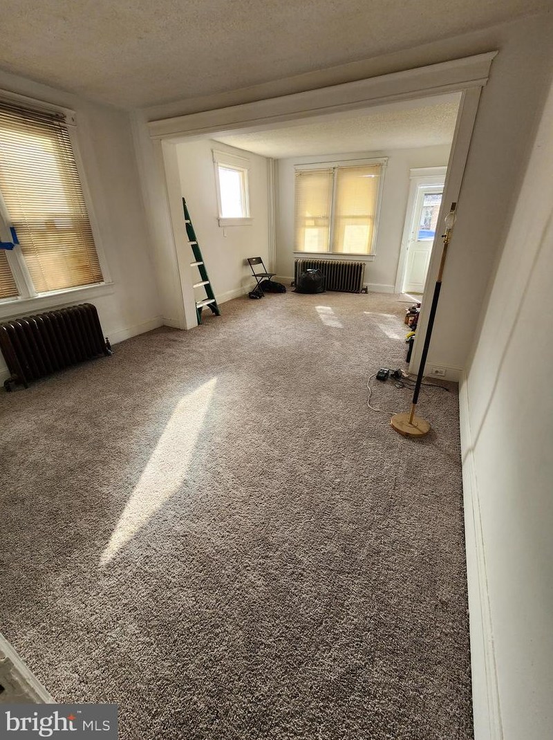 230 Woodlawn Ave, Trenton NJ  08609-1704 exterior