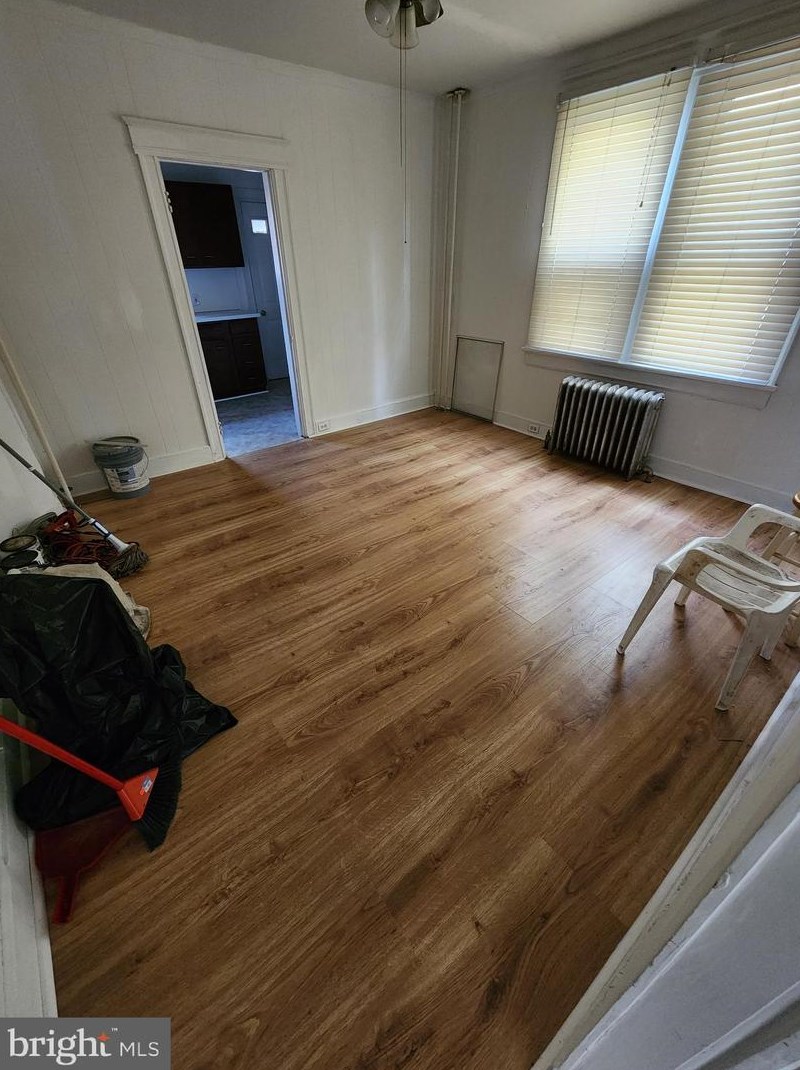 230 Woodlawn Ave, Trenton NJ  08609-1704 exterior