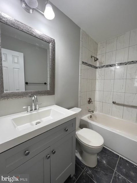 954 Jamestown Rd, East Windsor NJ 08520-5645 exterior