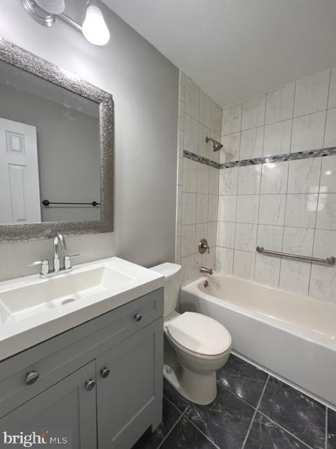 954 Jamestown Rd, East Windsor NJ 08520-5645 exterior