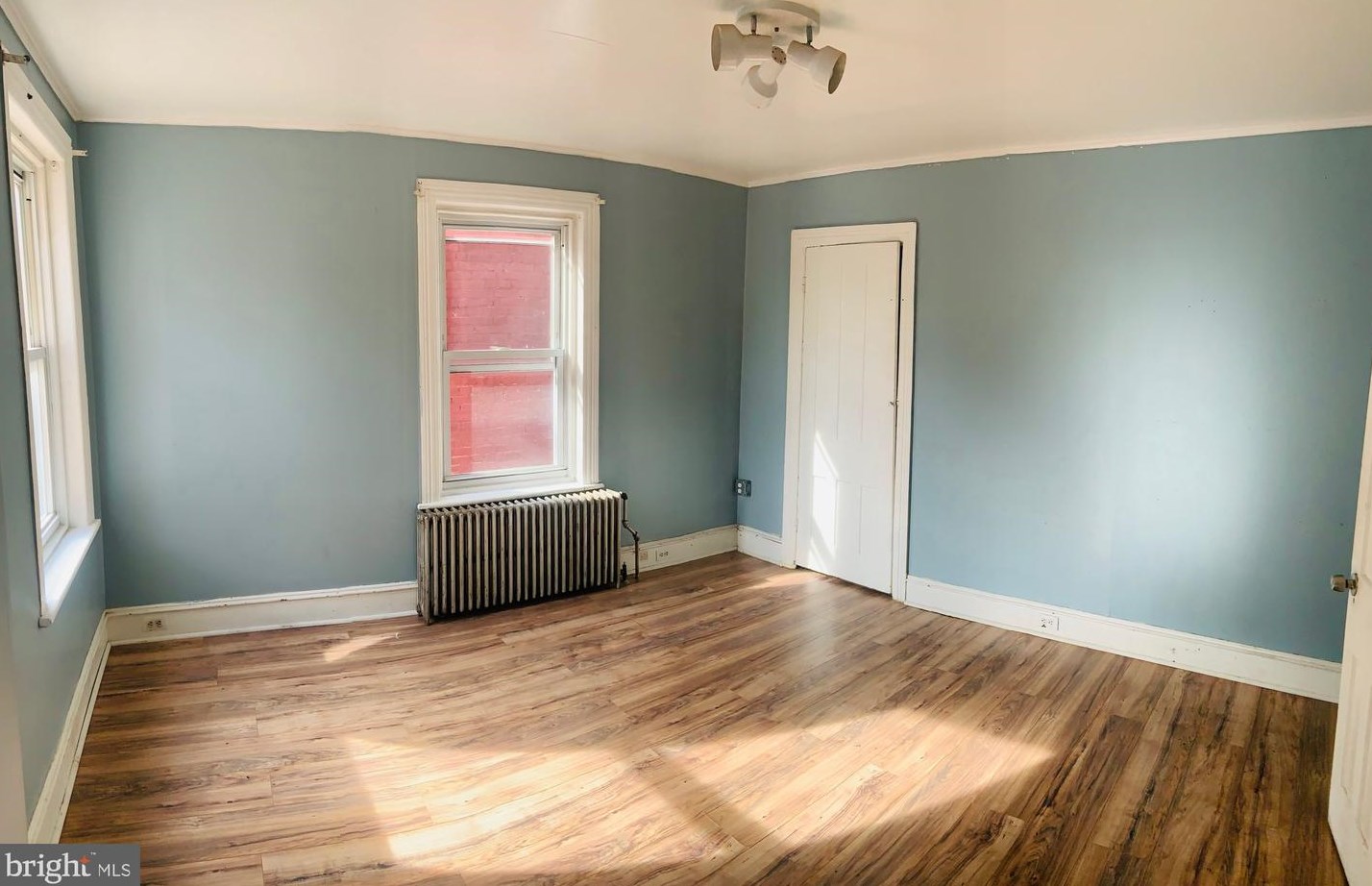 355 Cummings Ave, Trenton NJ  08611-1141 exterior