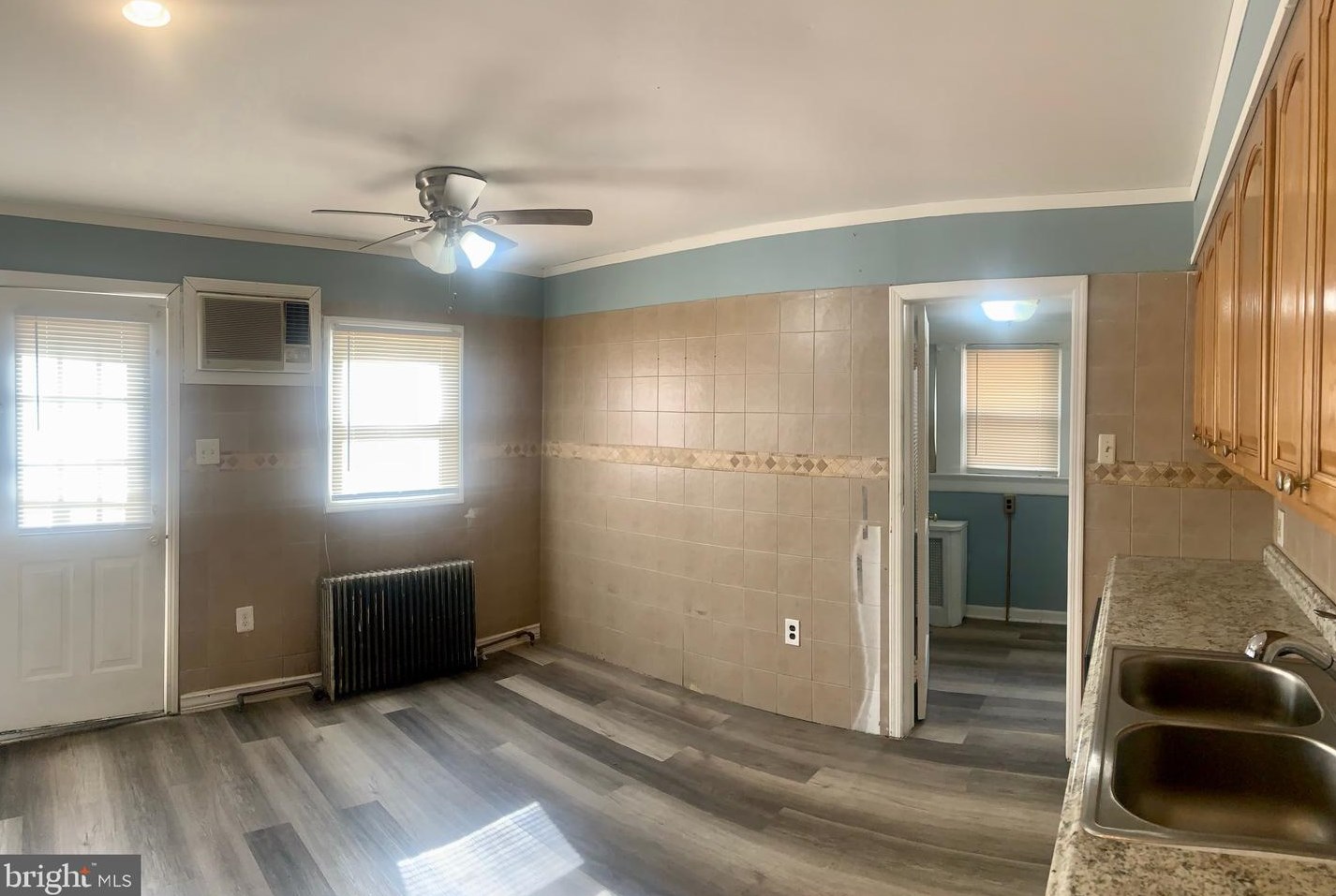 355 Cummings Ave, Trenton NJ  08611-1141 exterior