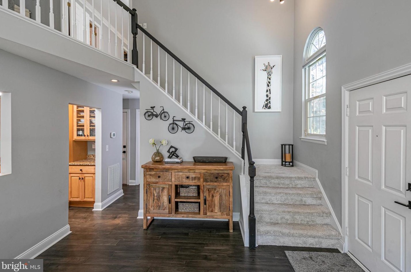 2 Heritage Ct, Trenton NJ 08628-3603 exterior